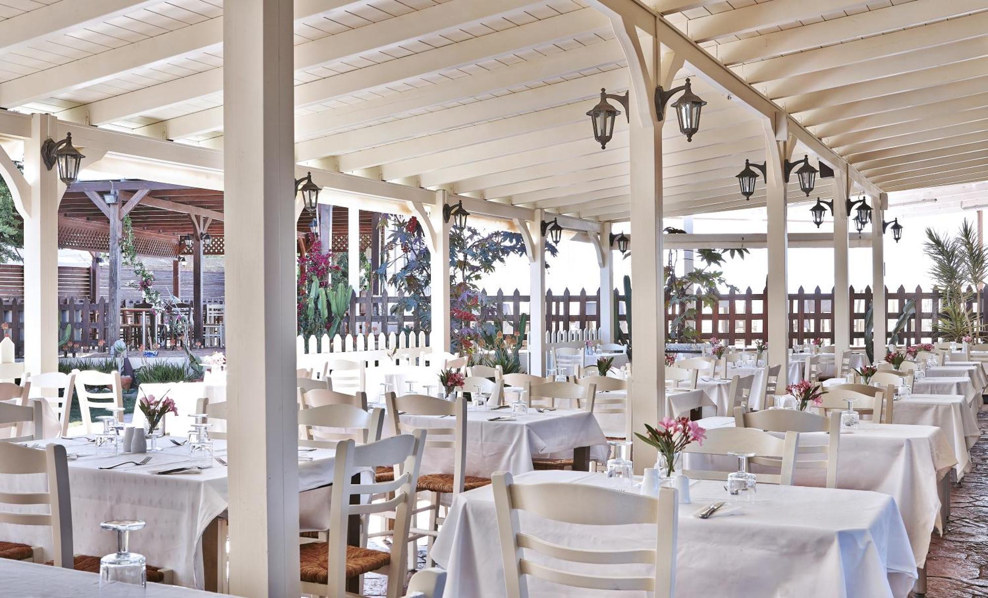 St Constantin Sea Hotel & Spa Resort Gouves Exterior photo